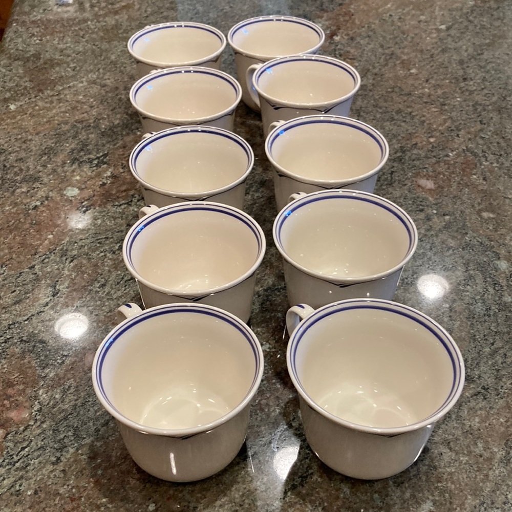 10 matching coffee mugs